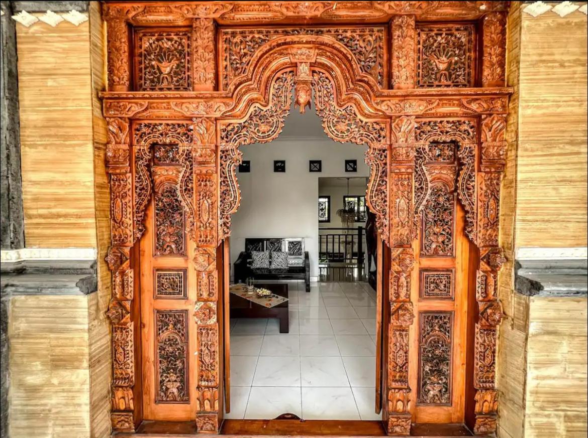 Griya Umadui Bali Villa *